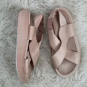 Inuovo Pink Leather Sandals Beautifully Made Women’s Size 39